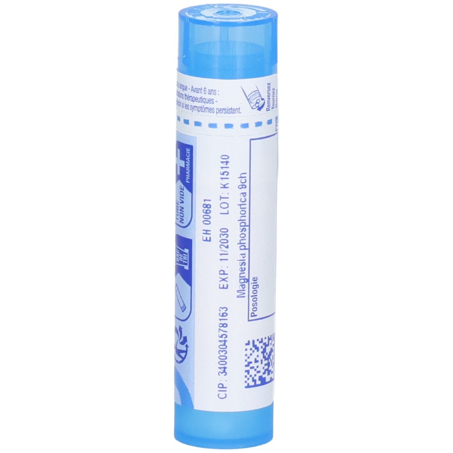 Côté d'un tube bleu de Magnesia phosphorica 9 ch. Indique la date d'expiration et le numéro de lot.