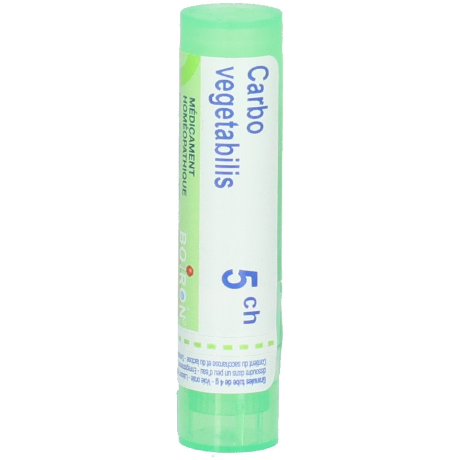 Tube cylindrique vert avec étiquette blanche. Inscription : Carbo vegetabilis 5 ch. Marque Boiron.