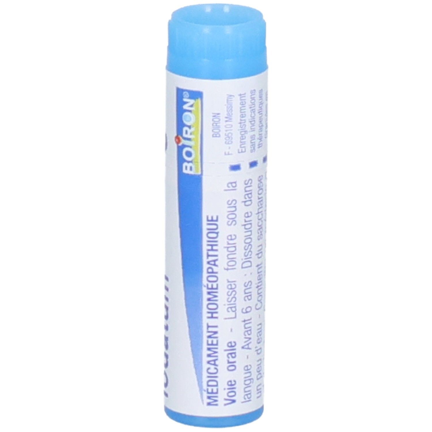 Côté d'un tube bleu de dosage avec logo Boiron et instructions d'utilisation.