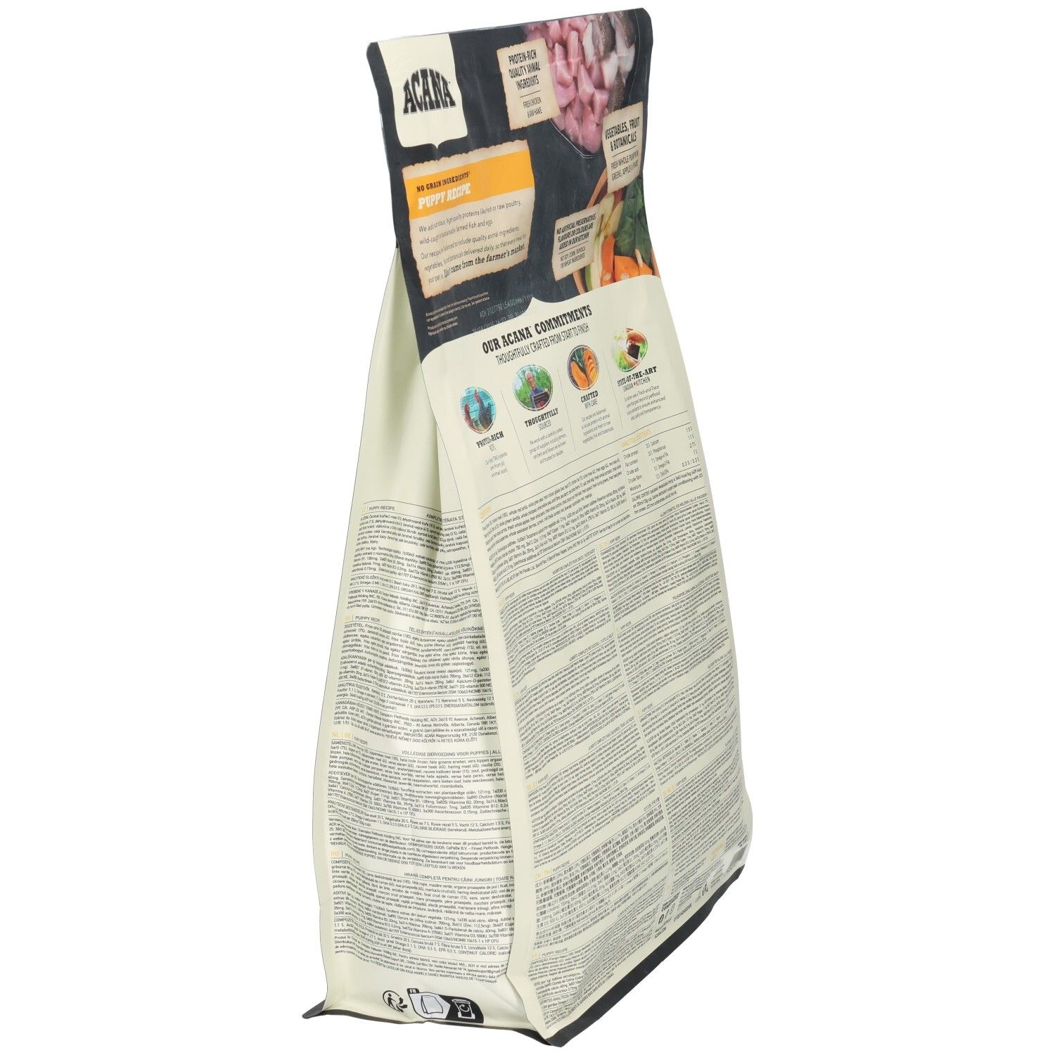 Vue latérale du sac ACANA Puppy Recipe. Texte avec ingrédients, informations nutritionnelles et fabricant. Illustrations des ingrédients.