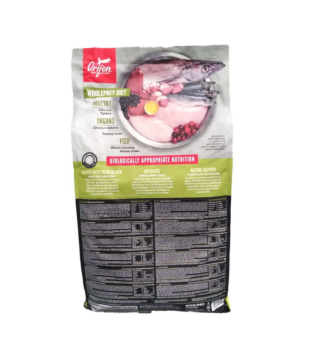 Dos du sac de nourriture pour chiens. Texte : ORIJEN, Wholeprey Diet, volaille, poisson. Avec régime Wholeprey authentique.