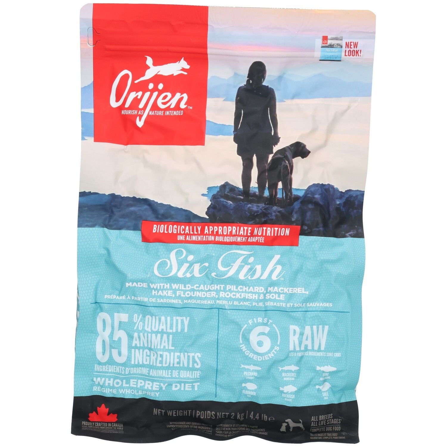 Sac ORIJEN DOG 6 FISH. Caractéristiques : Six Fish, 85% ingrédients animaux, 6 ingrédients crus. Contient des espèces de poissons. Emballage avec femme et chien.