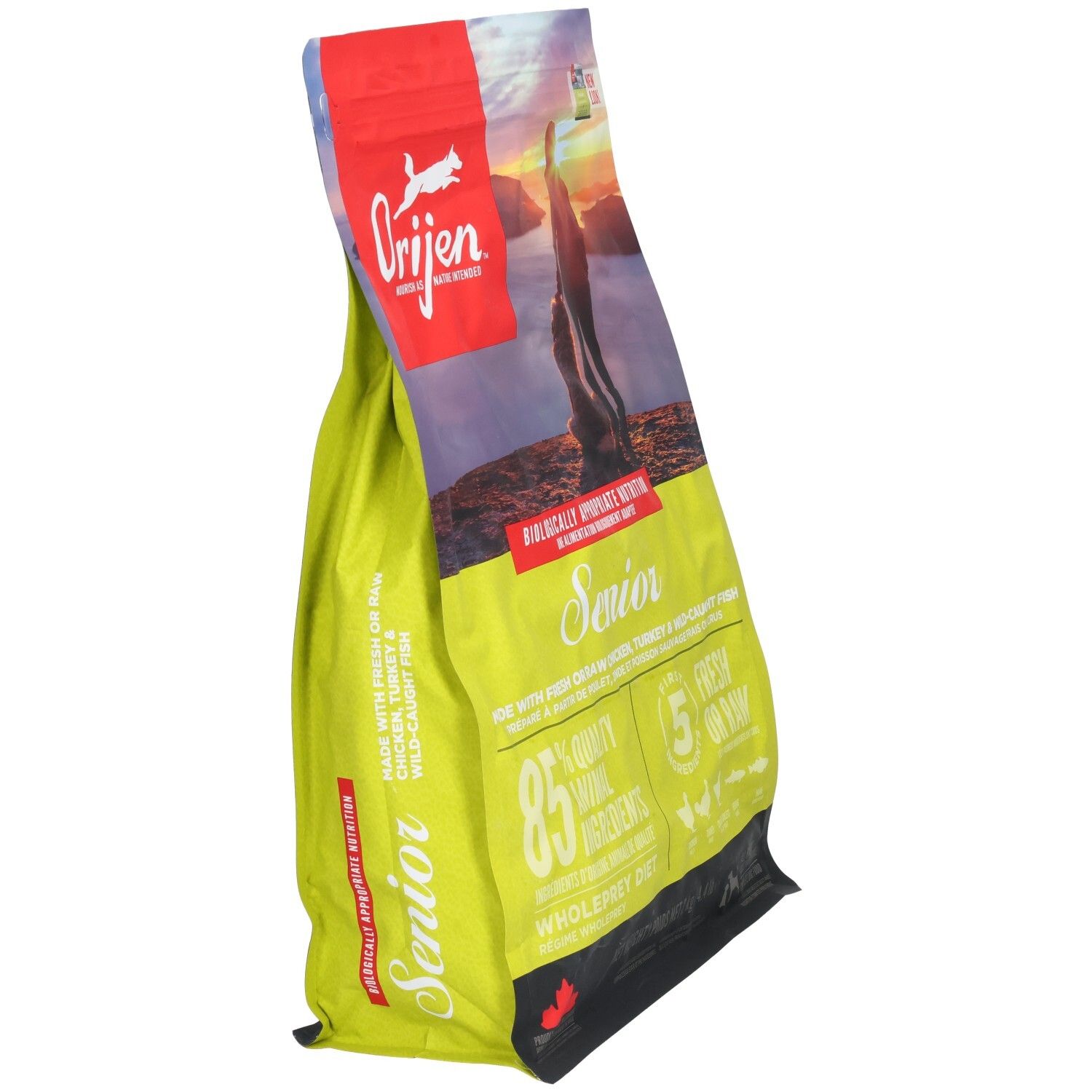 Sac de nourriture Orijen Senior pour chien, vue de côté, avec image d'un homme et d'un chien au coucher du soleil.