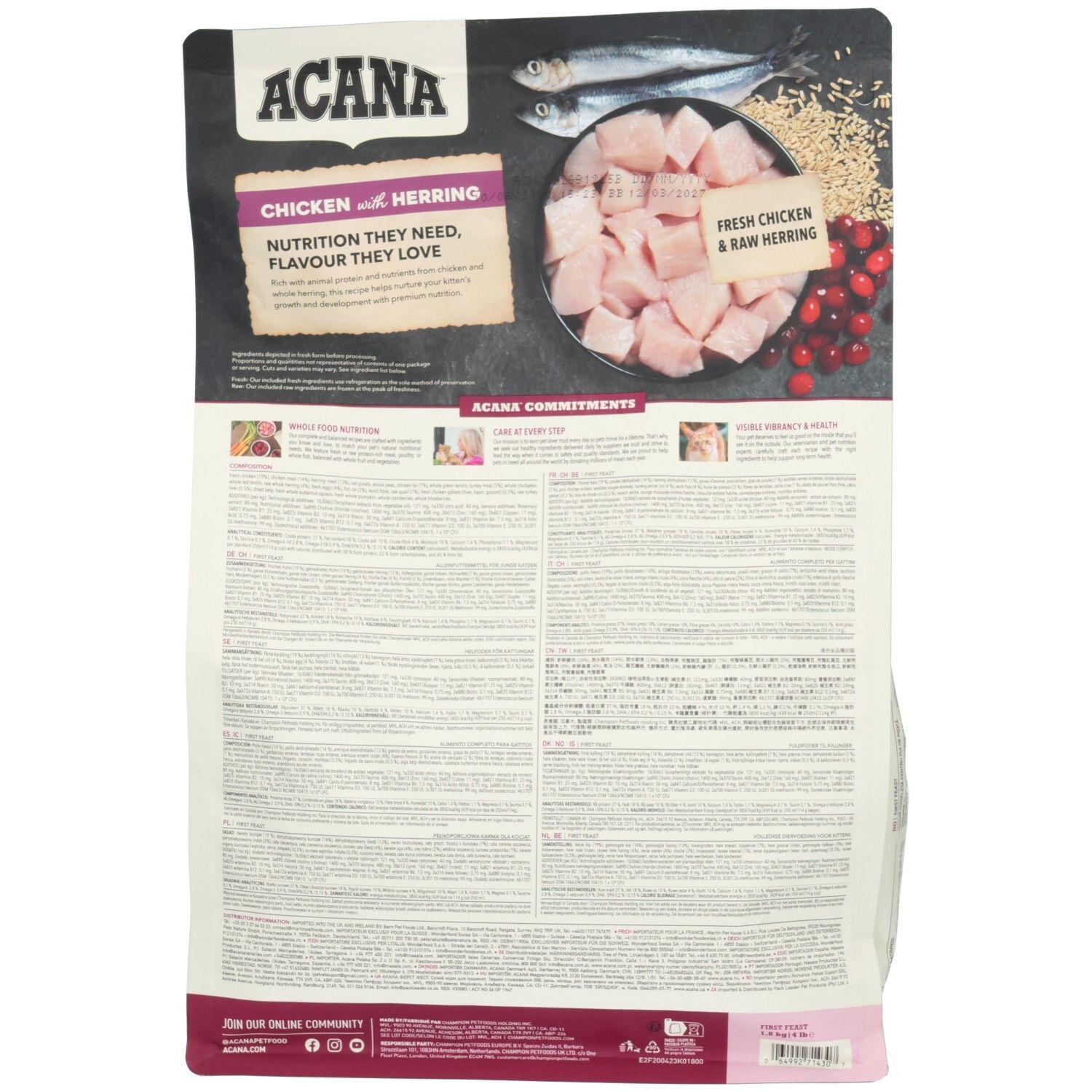 ACANA nourriture pour chat arrière : Poulet et Hareng, poulet frais et hareng cru.