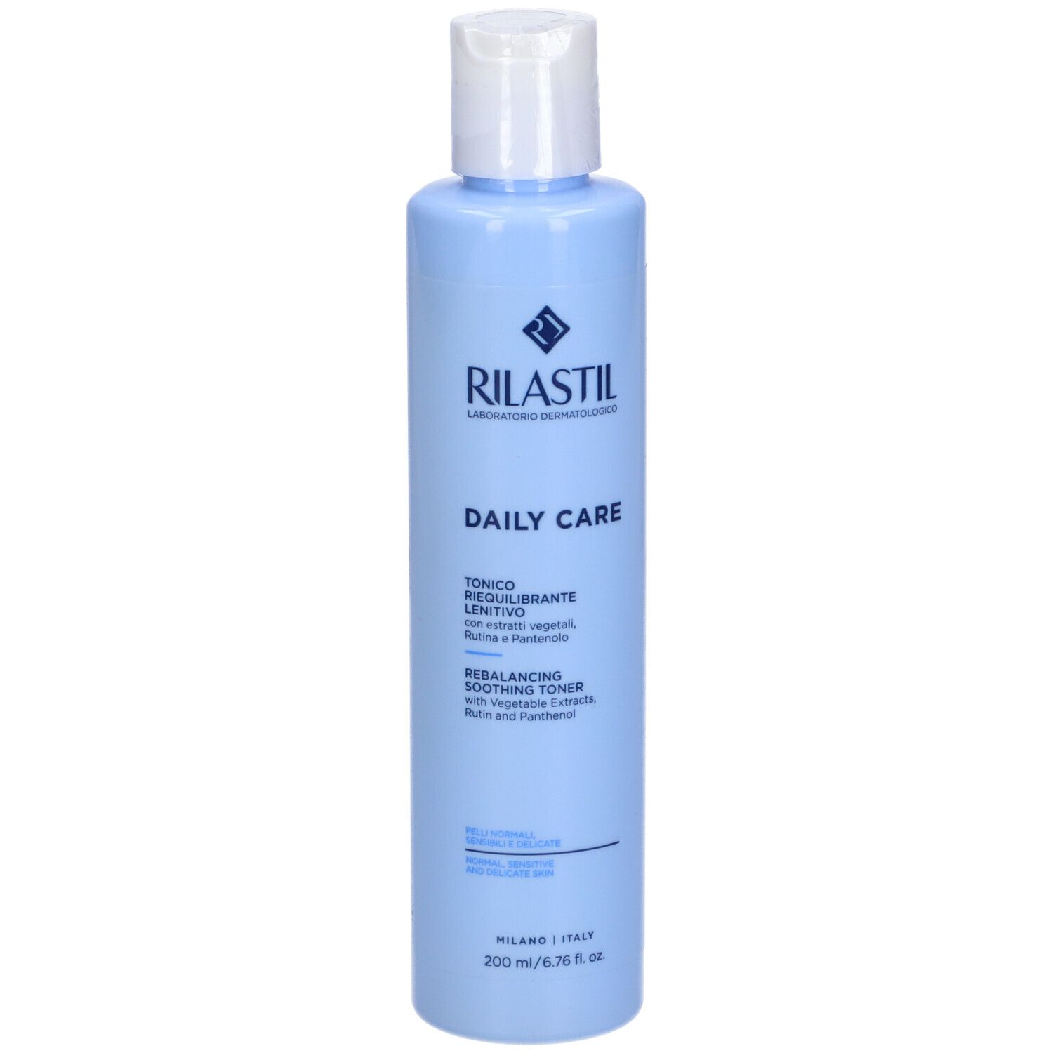 Flacon bleu clair avec bouchon blanc. Inscriptions: RILASTIL, DAILY CARE, Tonico, 200 ml.