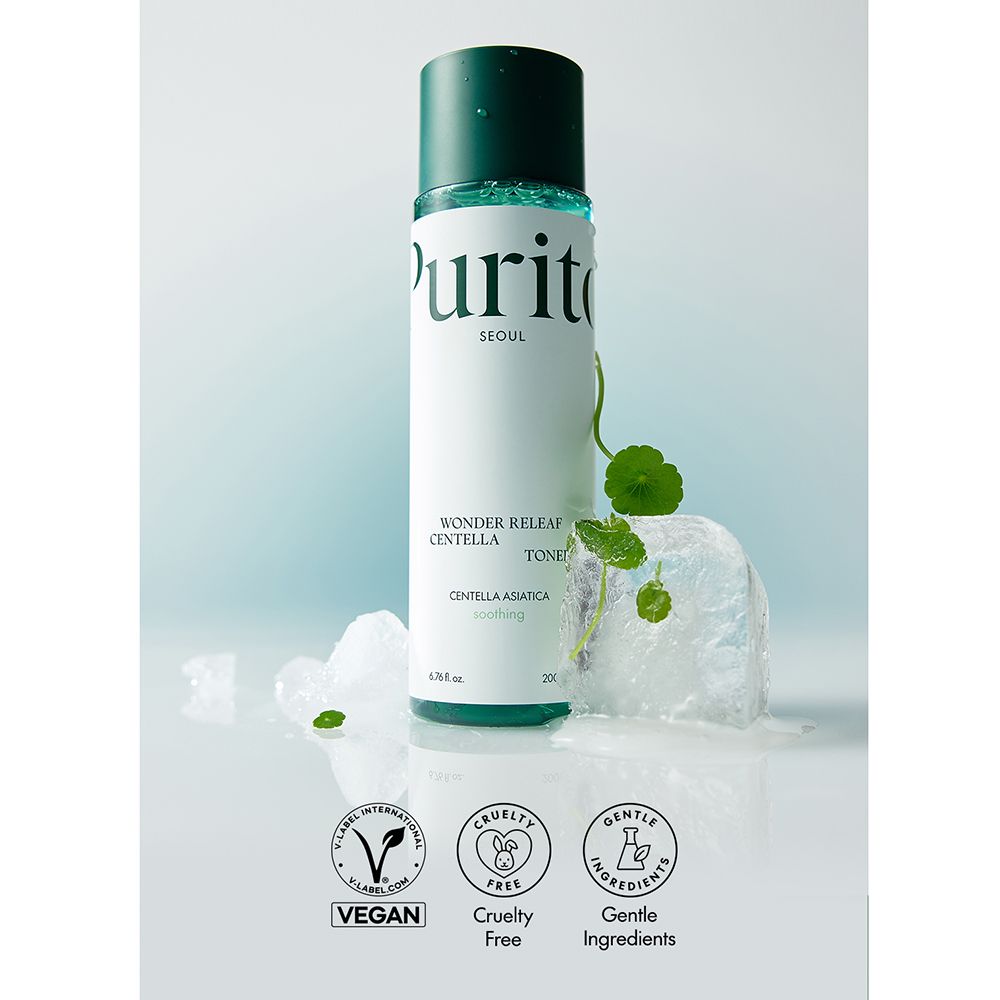 Bouteille verte avec étiquette blanche. Texte : Purito, Wonder Releaf Centella Toner. Vegan, Cruelty Free, Gentle Ingredients.